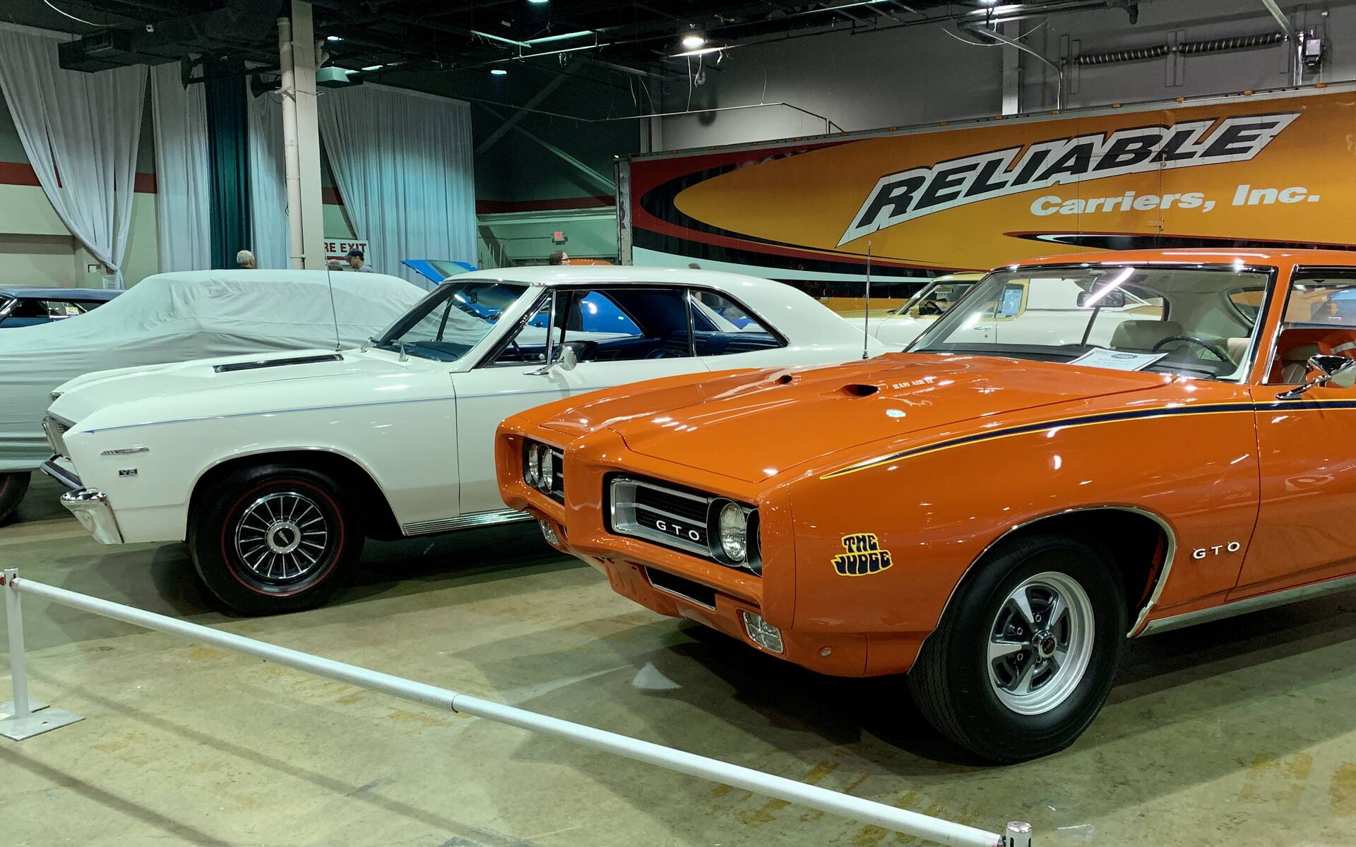 <p><strong>Beaumont 1967 et Pontiac GTO 1969</strong></p>