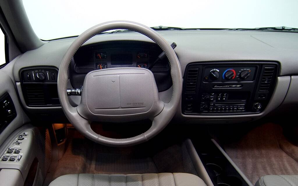 corvette - Chevrolet Impala SS 1994-96 : cœur de Corvette 557478-chevrolet-impala-ss-1994-96-coeur-de-corvette