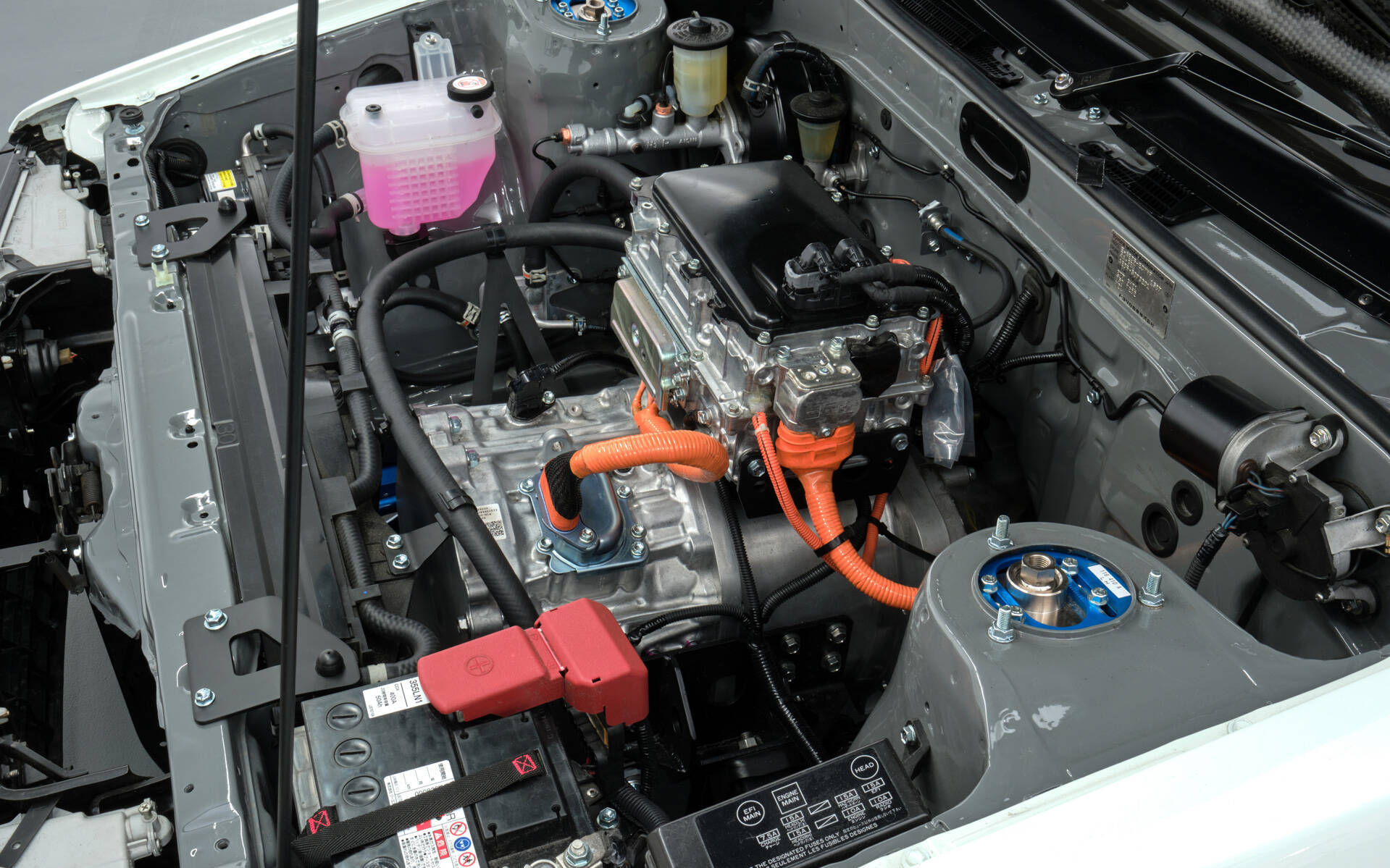 <p>Toyota AE86 BEV Concept (conversion à l'électrique avec batterie)</p>