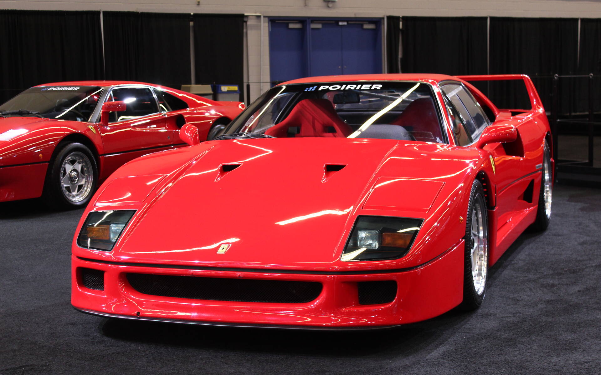 <p>La collection de Ferrari de Luc Poirier. Voici une Ferrari F40.</p>