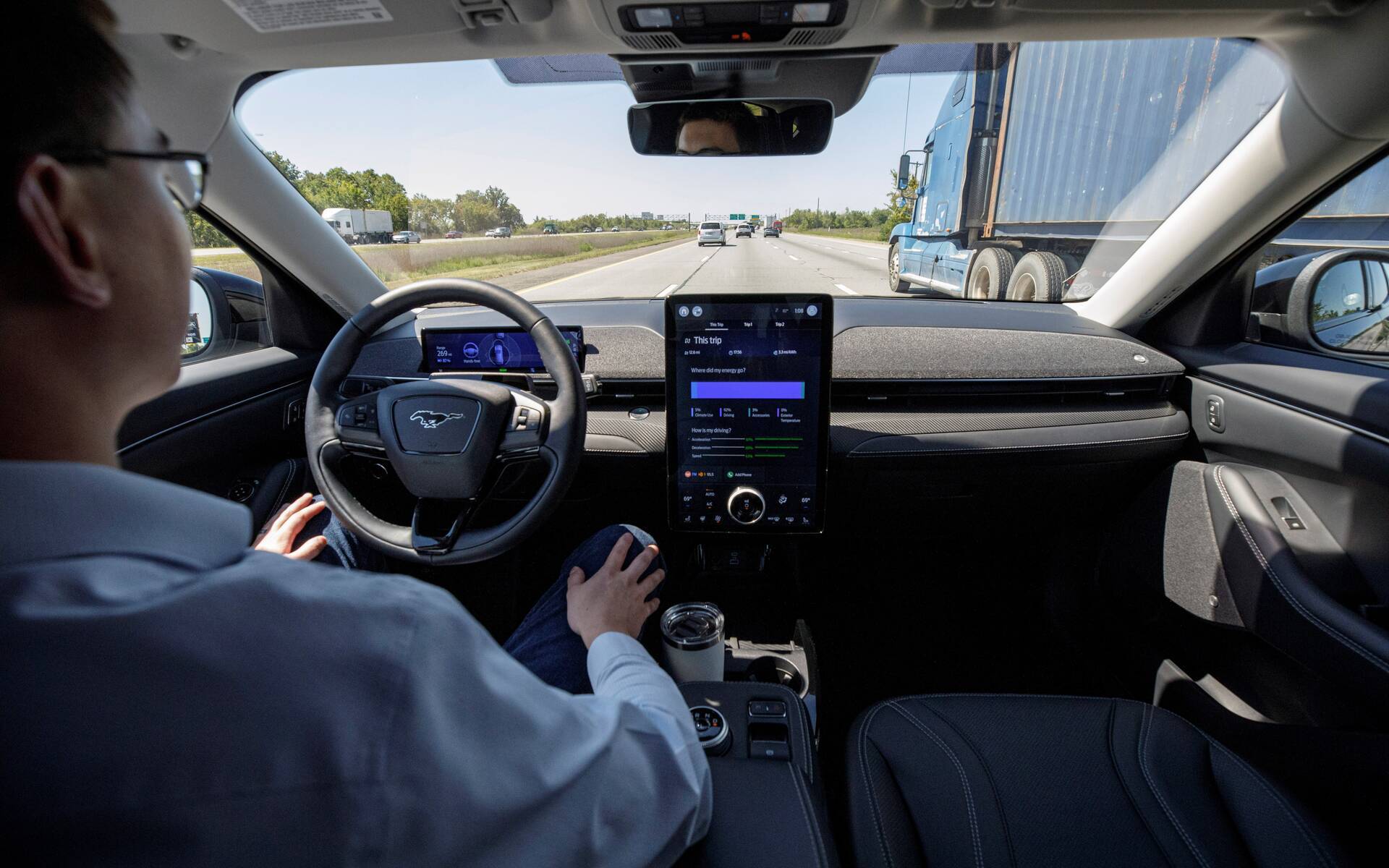 Étude : les meilleurs systèmes de conduite assistée en 2023 - Guide Auto
