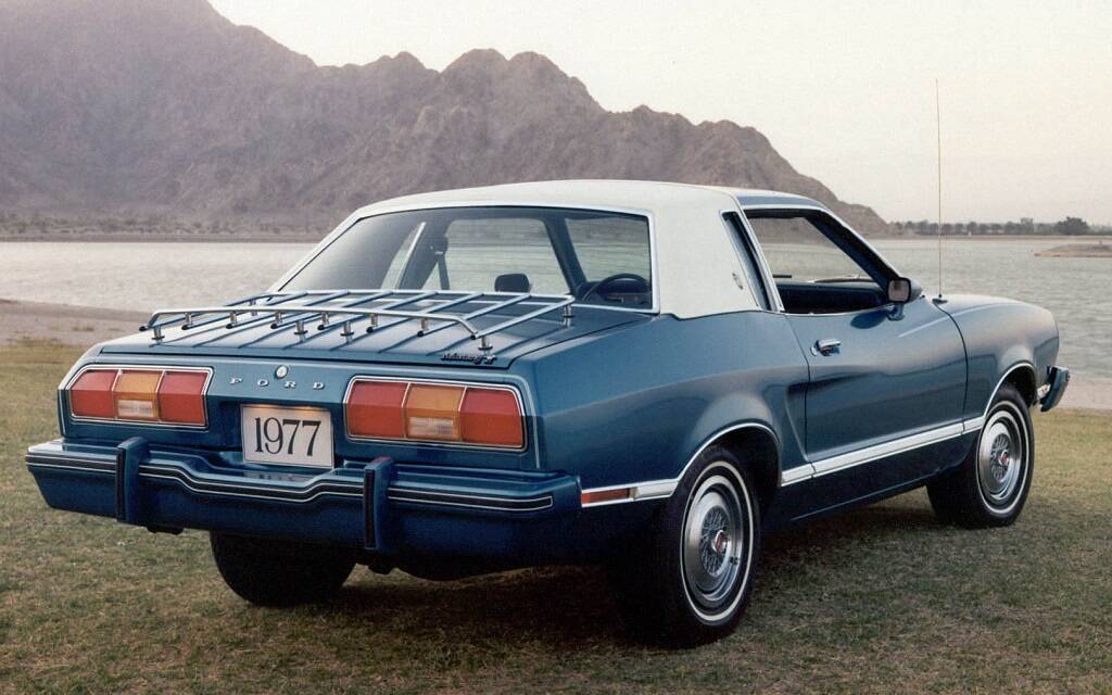 <p>Mustang II Ghia 1977</p>