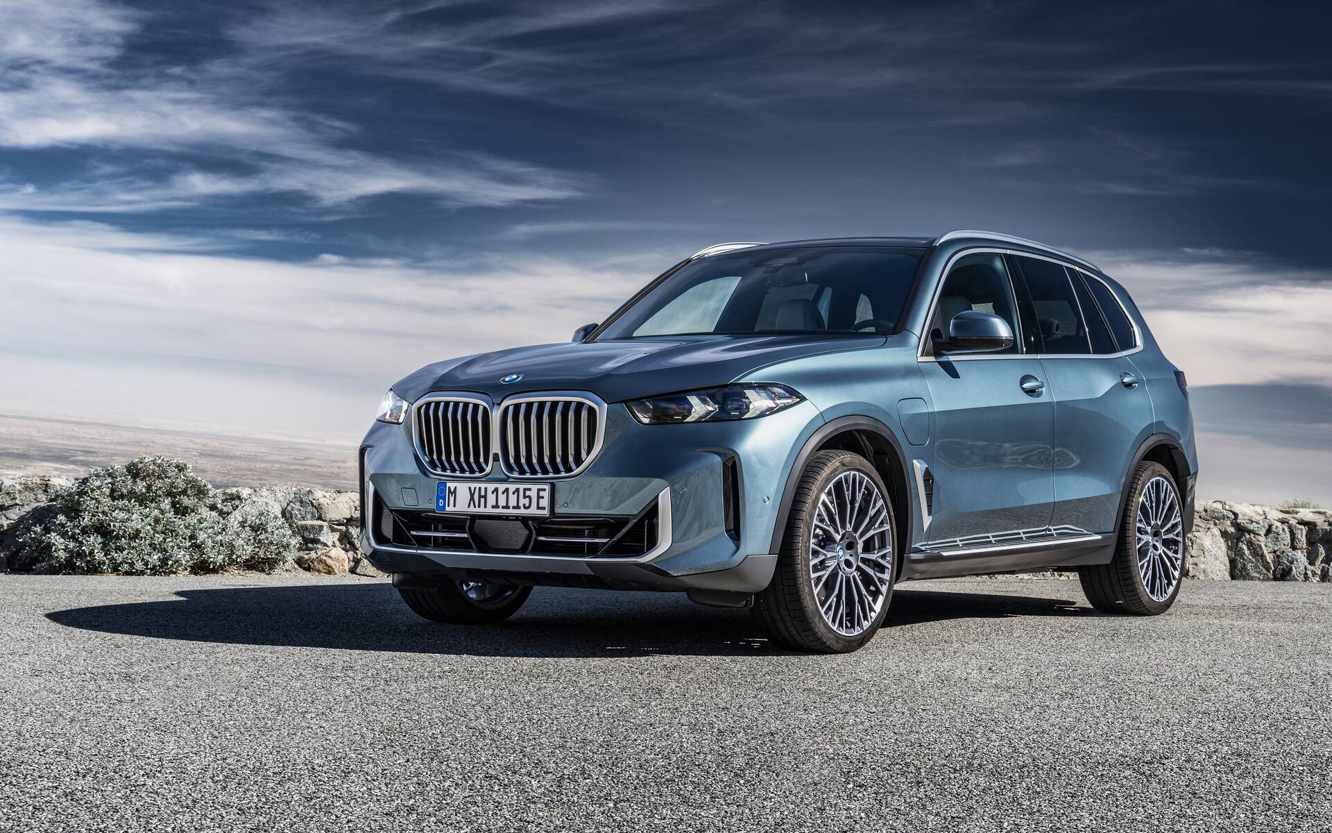 BMW X5 et X6 2024 plus de puissance et d’autonomie électrique 28/47