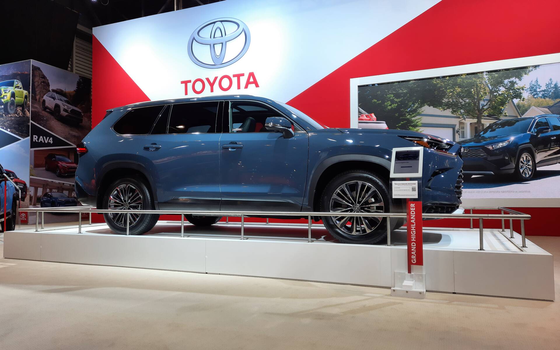 <p>Toyota Grand Highlander 2024</p>