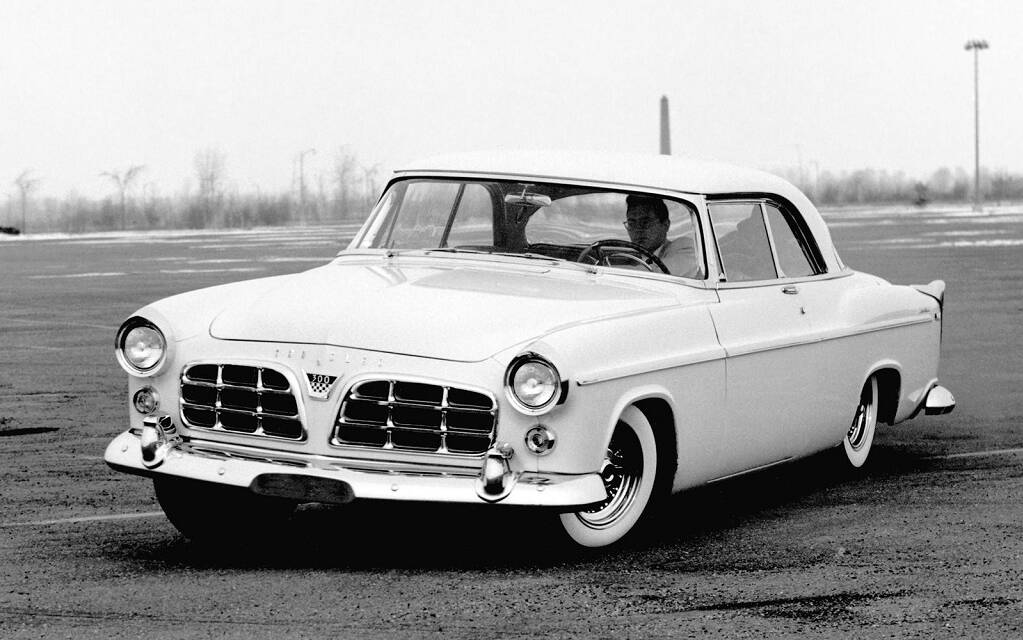 <p>Chrysler 300&nbsp;1955</p>