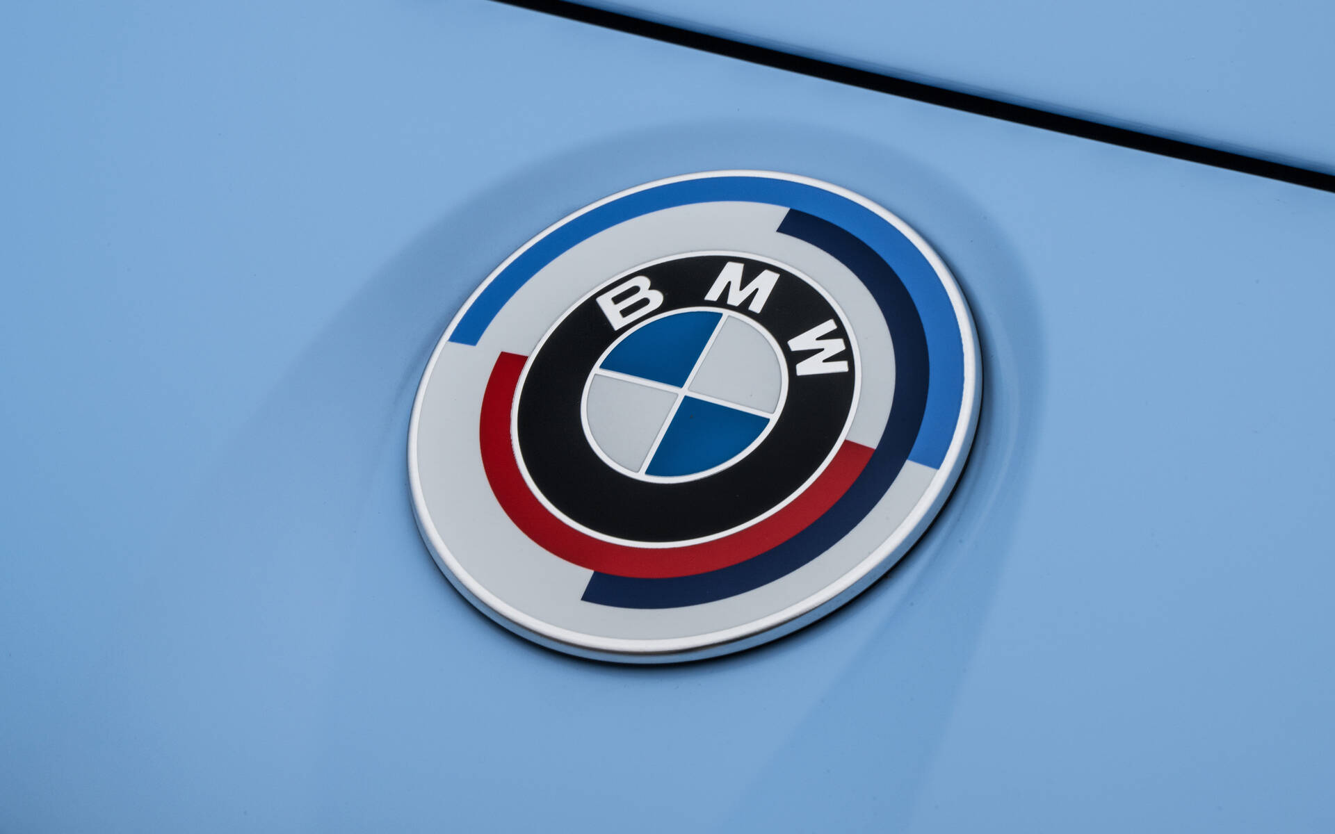 <p>BMW M2 2023</p>