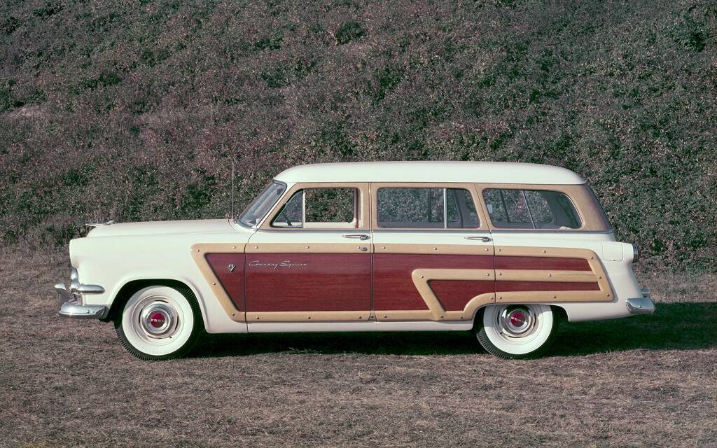 <p>Ford Country Squire 1954</p>