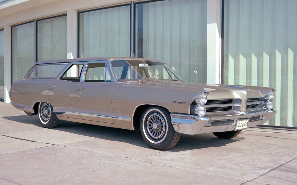 <p>Pontiac Catalina Safari 1965</p>