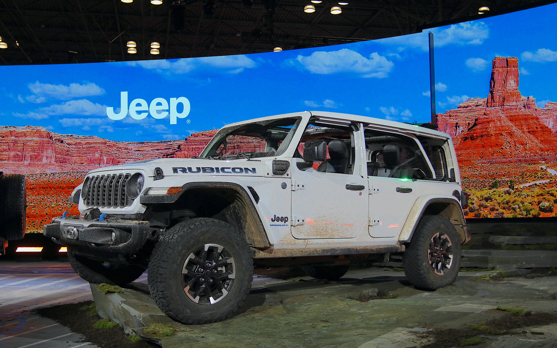 <p>Jeep Wrangler Rubicon 2024</p>