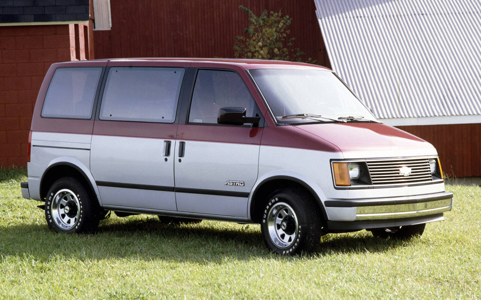 <p>Chevrolet Astro 1985</p>