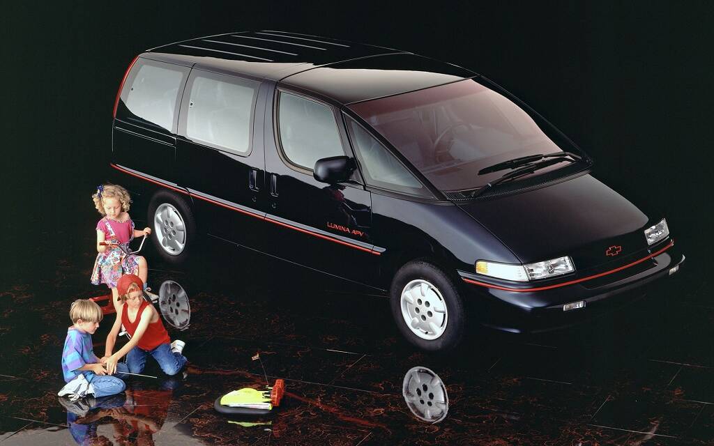 <p>Chevrolet Lumina APV 1990</p>