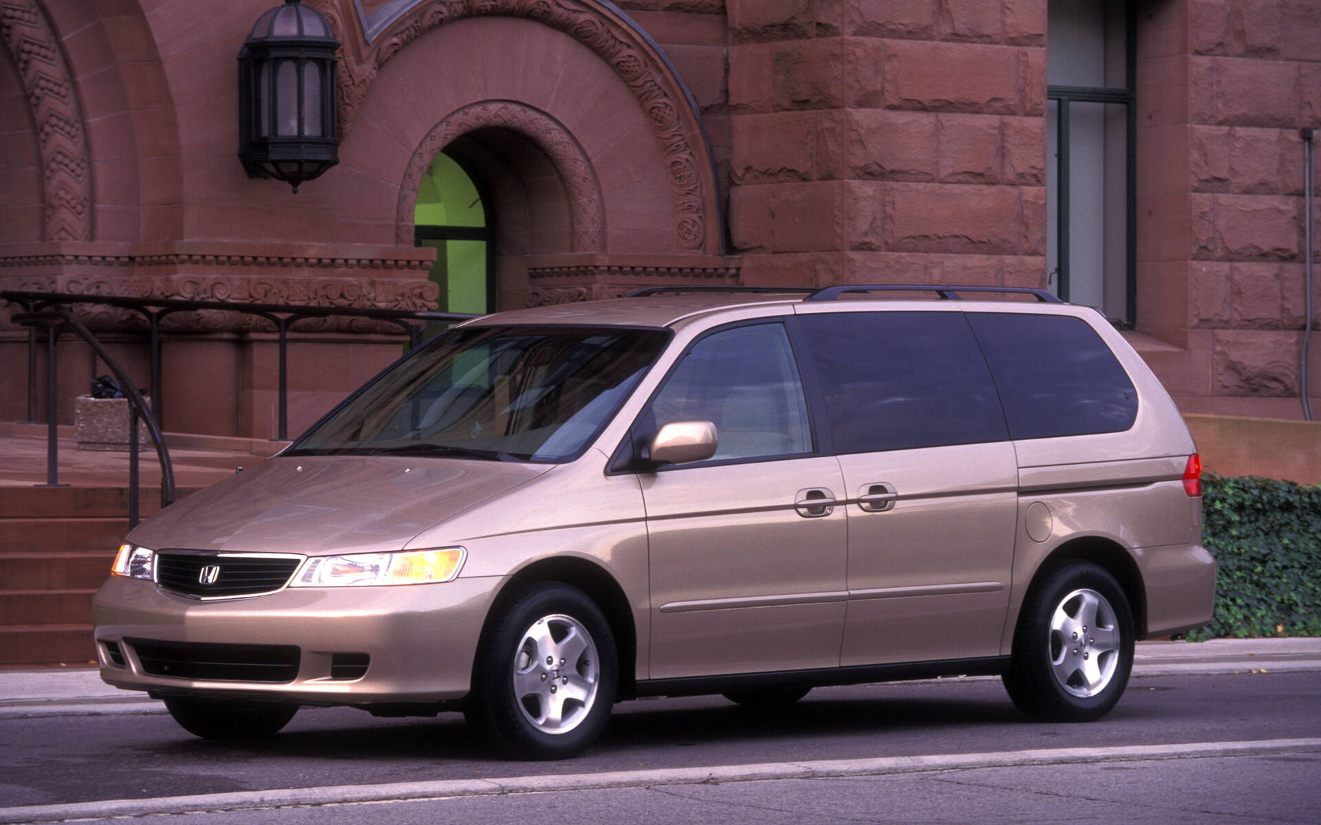 <p>Honda Odyssey 1999</p>