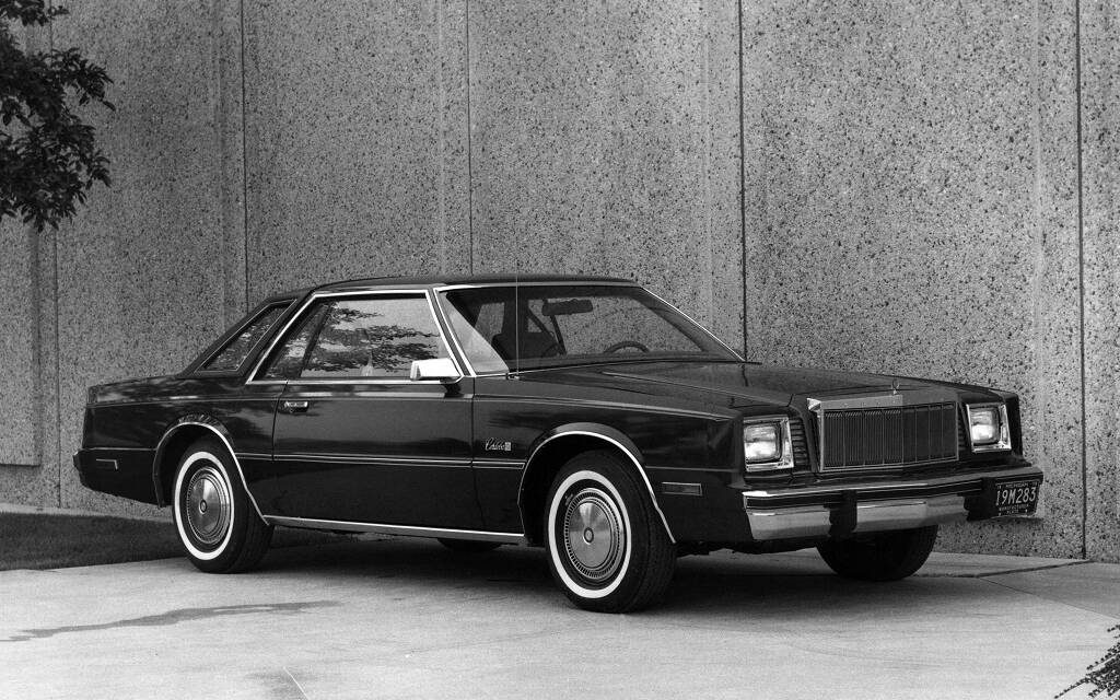 <p>Chrysler Cordoba 1983</p>