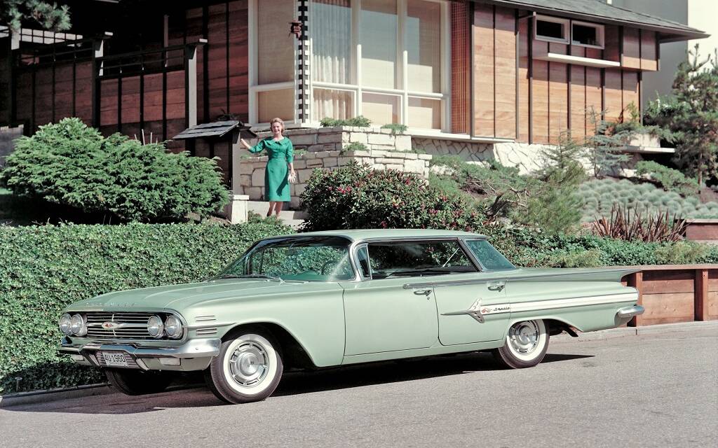 Photos d’hier : la Chevrolet Impala à travers les années 571375-photos-d-hier-la-chevrolet-impala-a-travers-les-annees