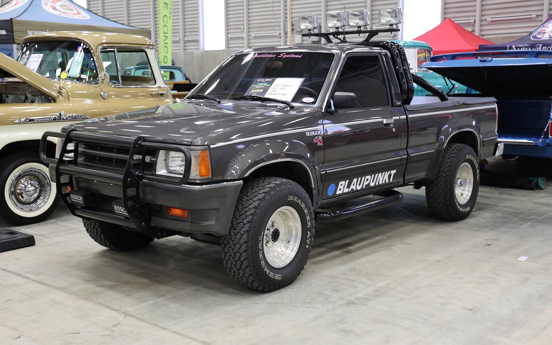 <p>Mazda B2600 1987</p>