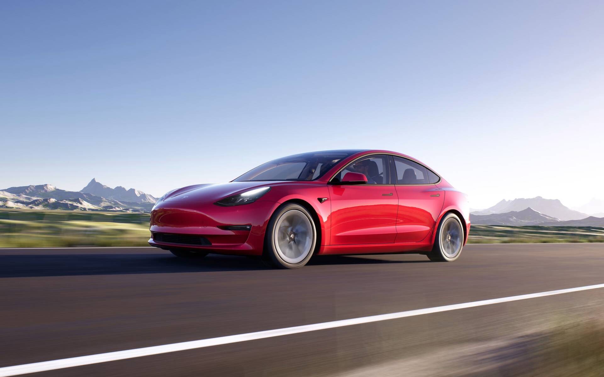 Tesla Model 3 (2022). Autonomie et équipement accrus, prix inchangé