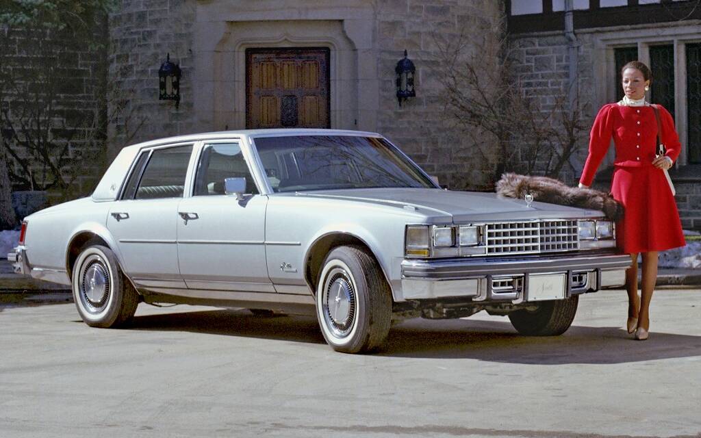 Cadillac Seville 1975-79 : une «petite» révolution ! 573495-cadillac-seville-1975-79-une-petite-revolution