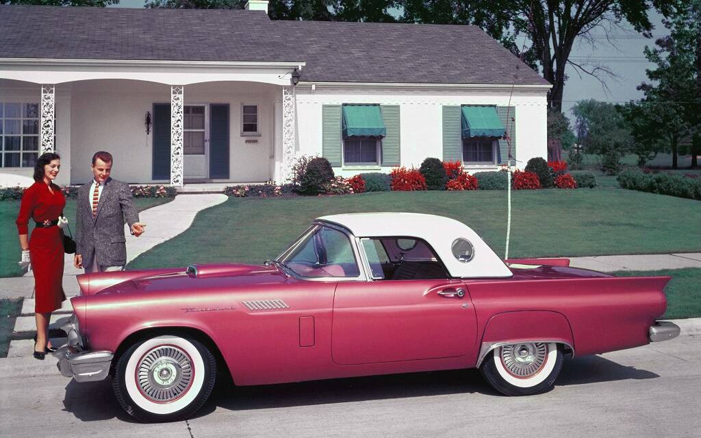 <p>Première génération, modèle 1957</p>