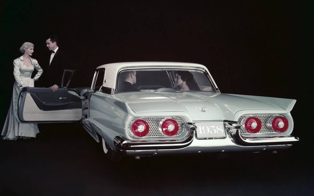 <p>Seconde génération, modèle 1958</p>