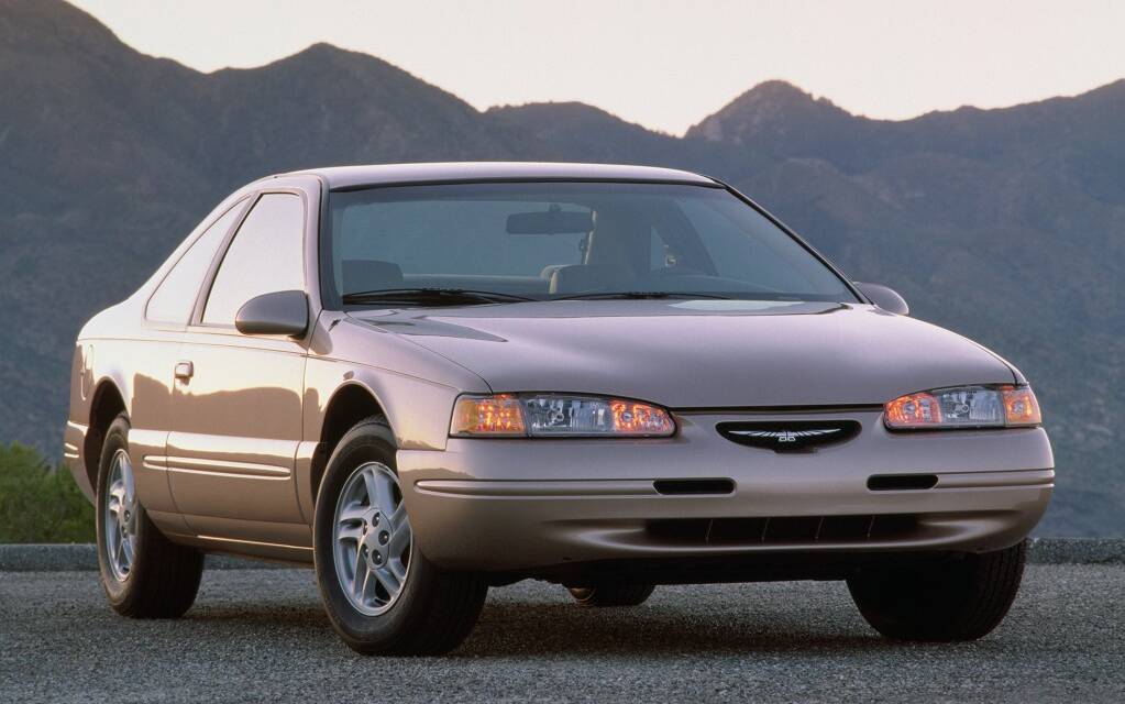 <p>Dixième génération, modèle 1996</p>