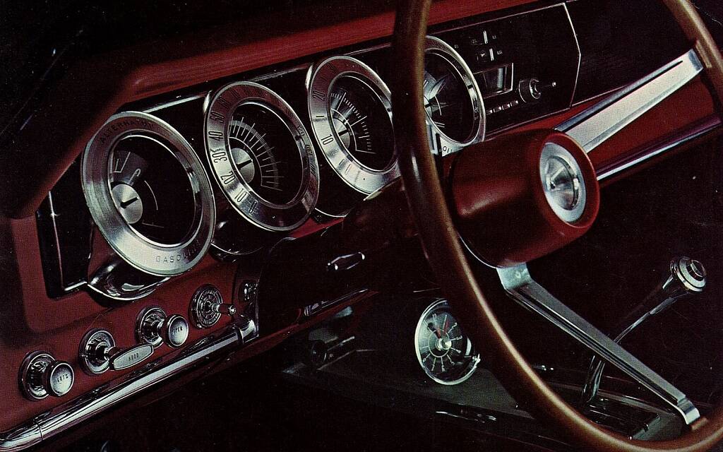 <p>Dodge Charger 1966</p>