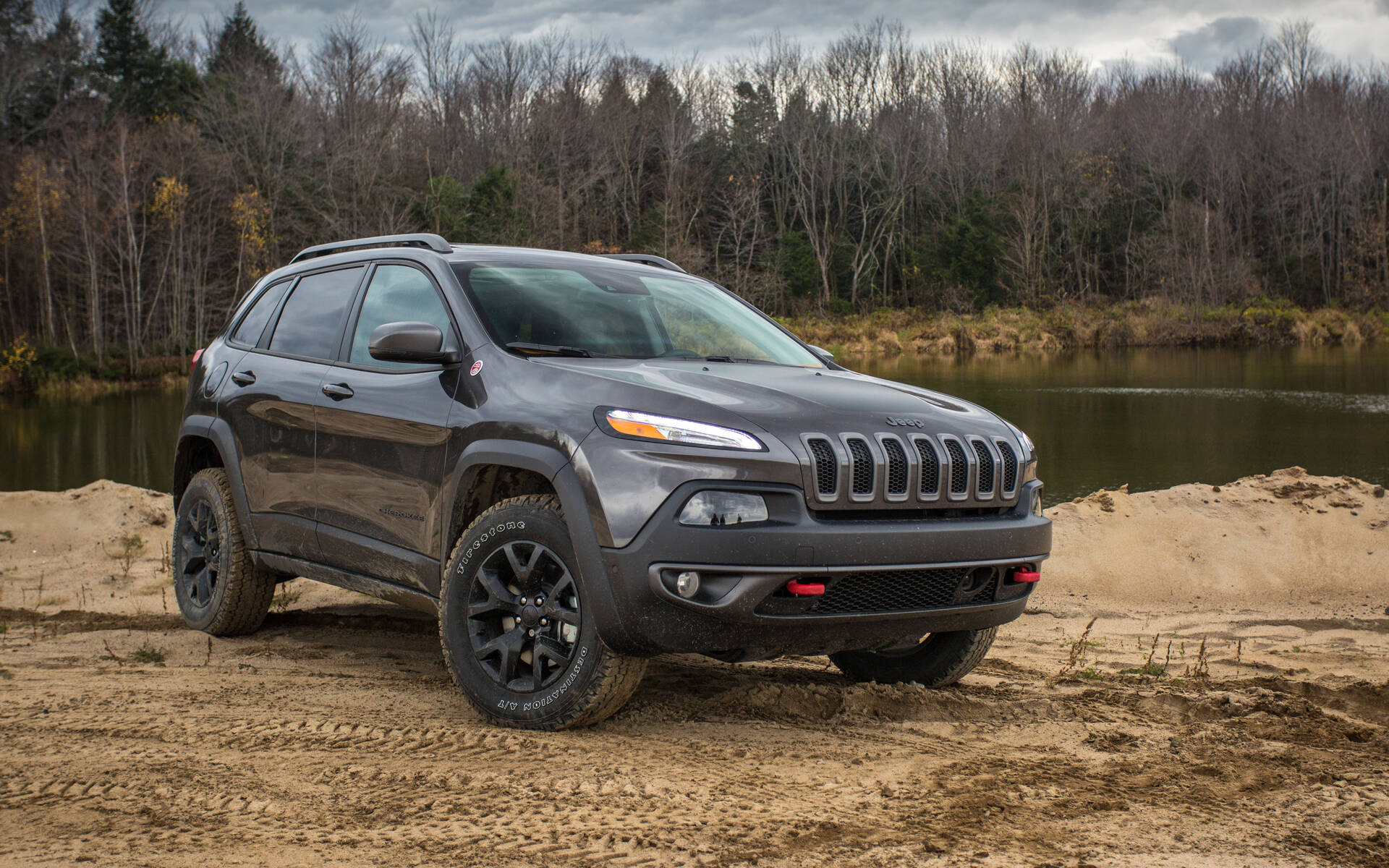 <p>Cherokee Trailhawk 2016</p>