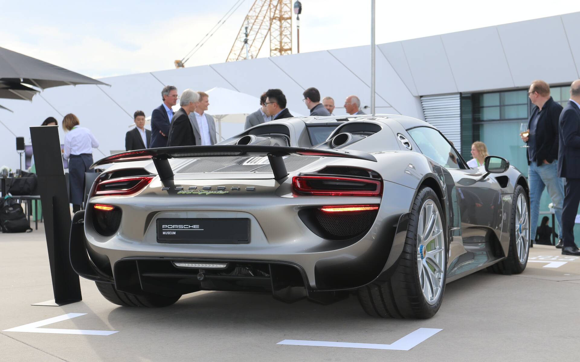 <p>Porsche 918 Spyder</p>