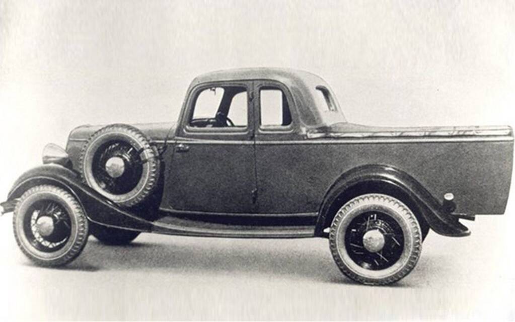<p>Ford Coupe Utility 1934 (Australie)</p>