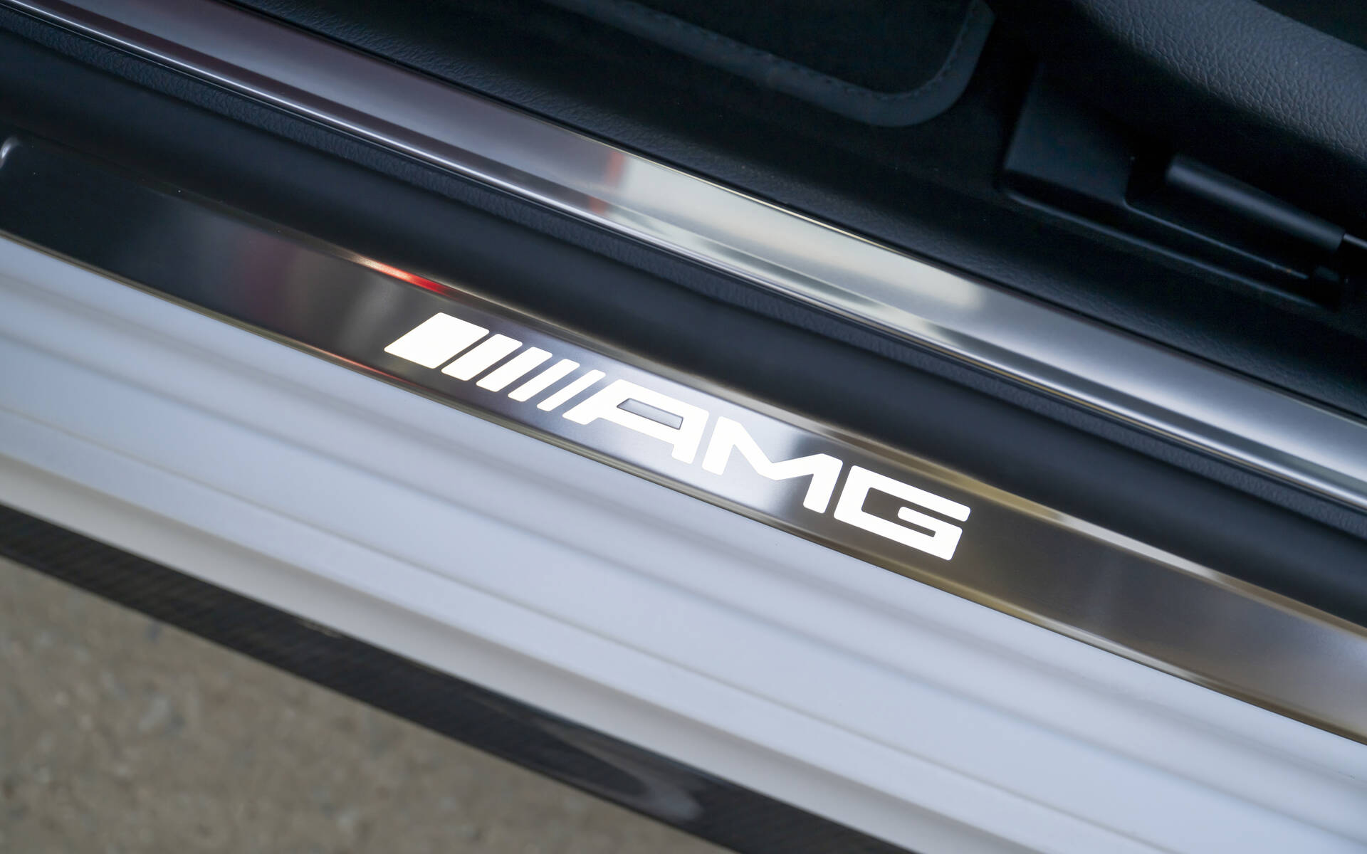 <p>Mercedes-AMG S 63 E Performance 2024</p>