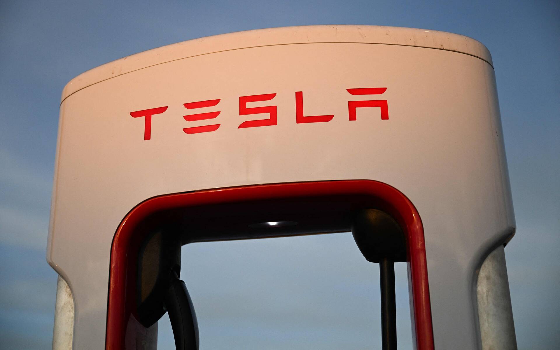 Volvo et Polestar adoptent le connecteur de Tesla à leur tour