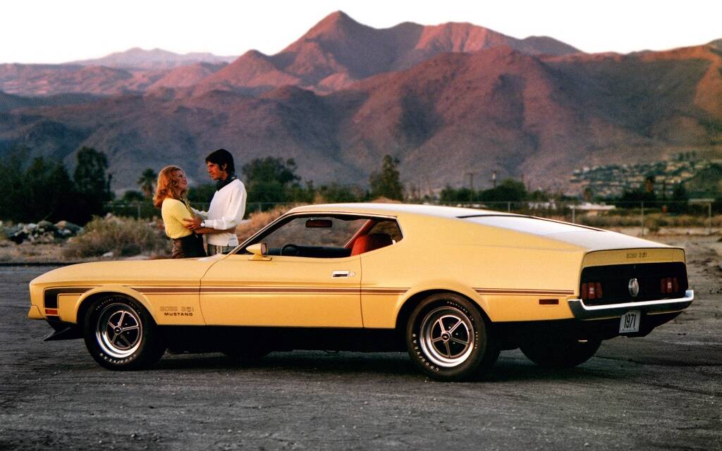 Les 60 ans de la Mustang en photos 582605-photos-d-hier-la-ford-mustang-a-travers-les-annees