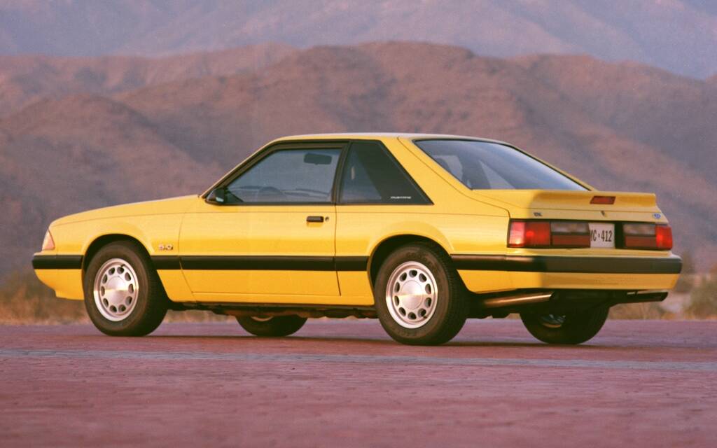 <p>Ford Mustang LX 1990</p>