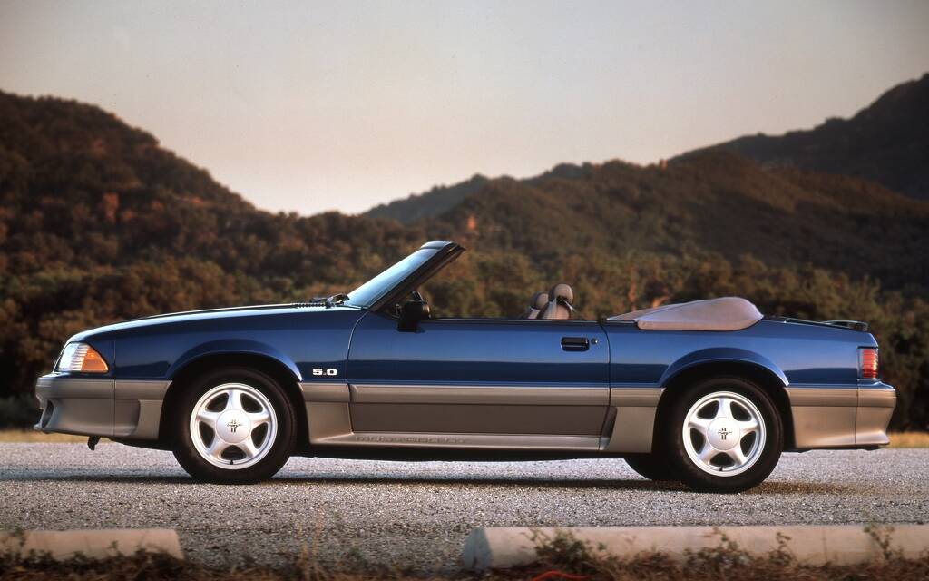 <p>1991 Ford Mustang GT Convertible</p>