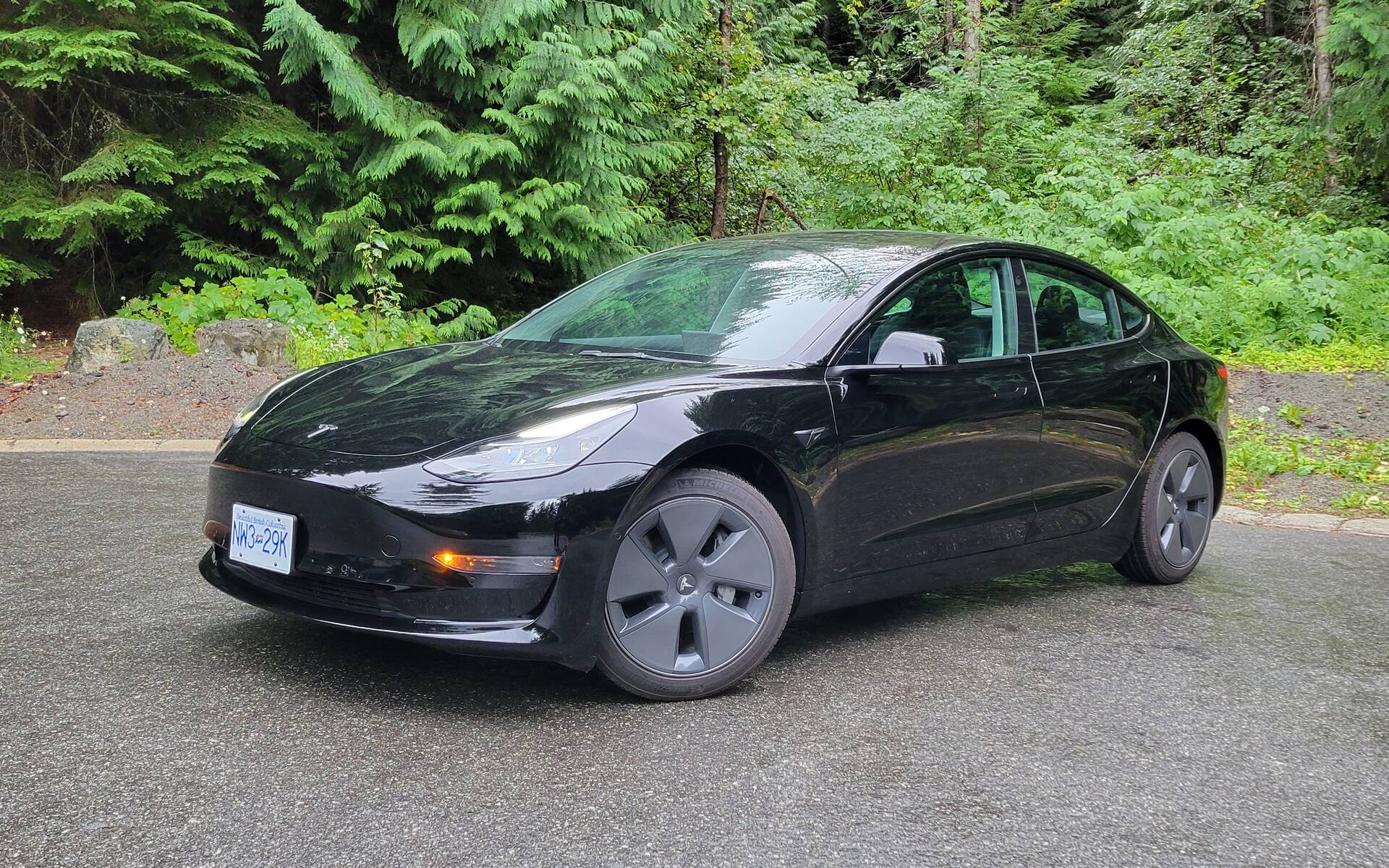 <p>Tesla Model 3&nbsp;2022</p>