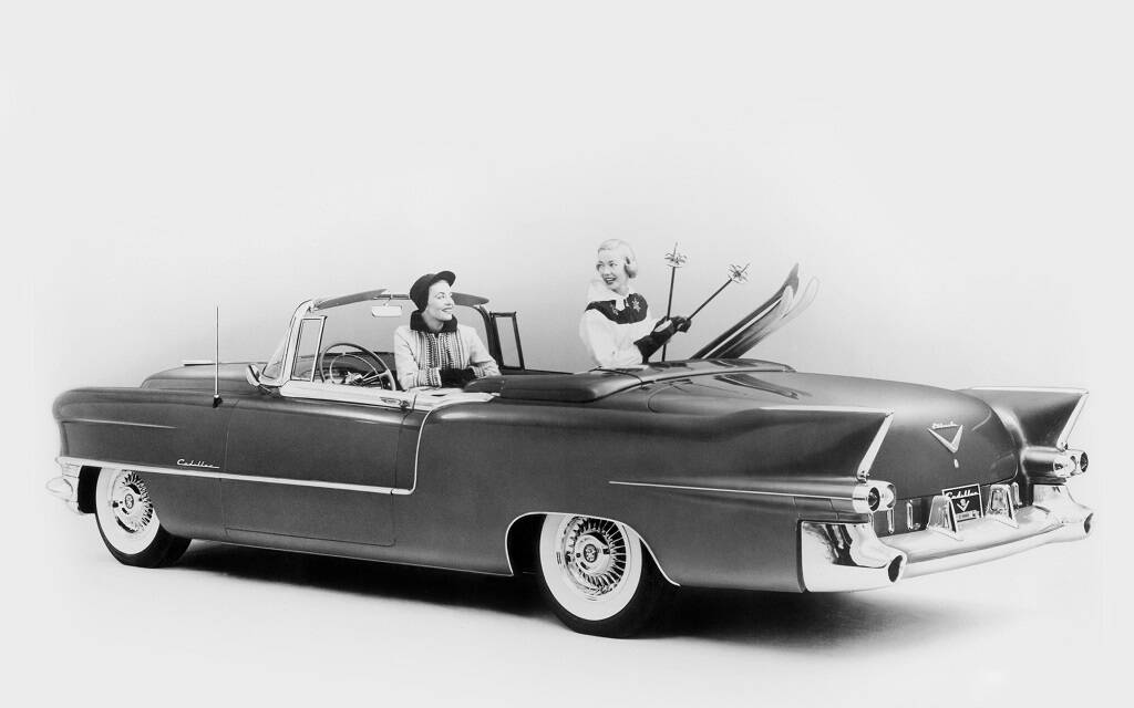 Photos d'hier : la Cadillac Eldorado à travers les années 583734-photos-d-hier-la-cadillac-eldorado-a-travers-les-annees