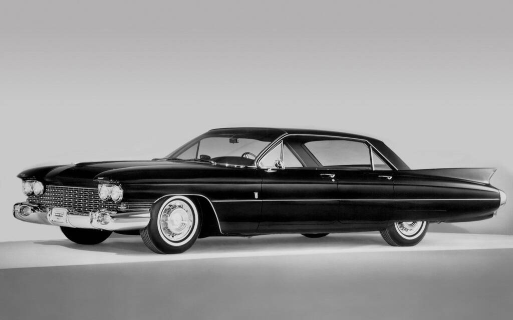 Photos d'hier : la Cadillac Eldorado à travers les années 583743-photos-d-hier-la-cadillac-eldorado-a-travers-les-annees