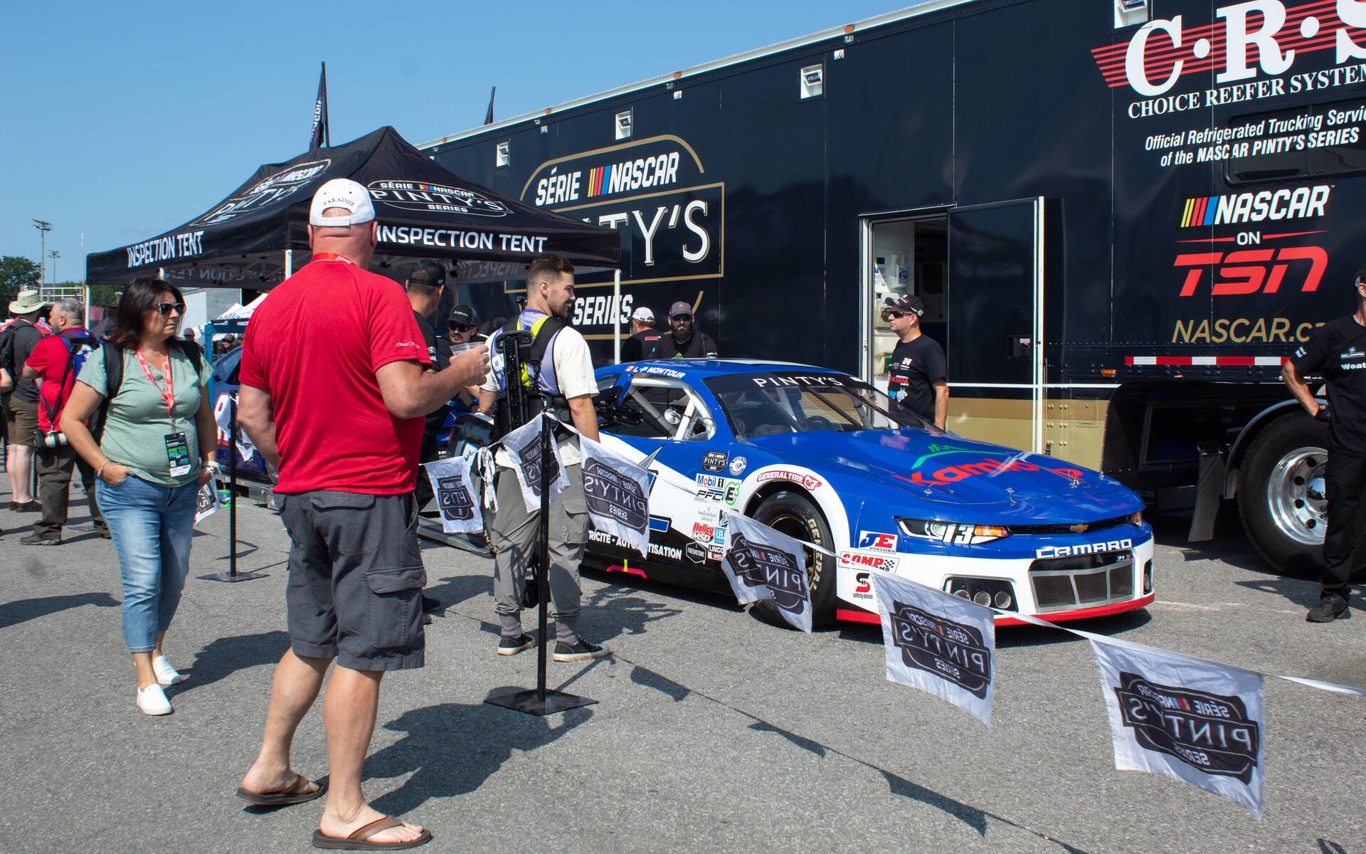 <p>Nascar Pinty's - Paddock</p>