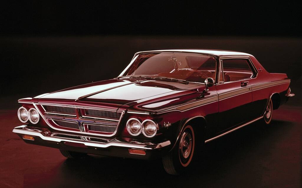 <p>Chrysler 300&nbsp;1964</p>