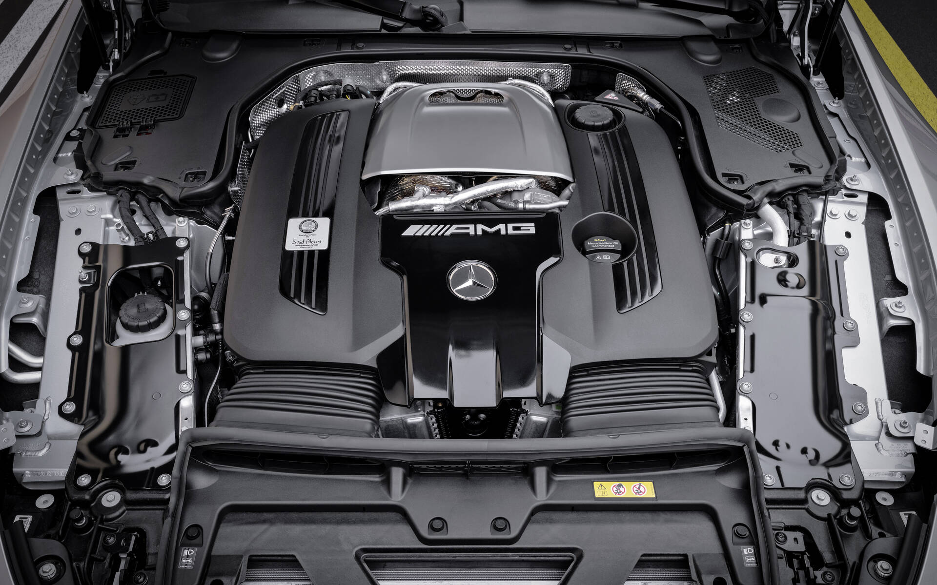Une deuxième génération de la Mercedes-AMG GT voit le jour 584501-mercedes-amg-gt