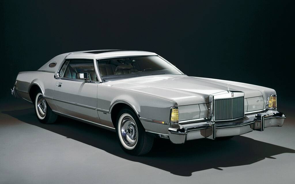 <p>Lincoln Continental Mark IV Edition Cartier 1976</p>