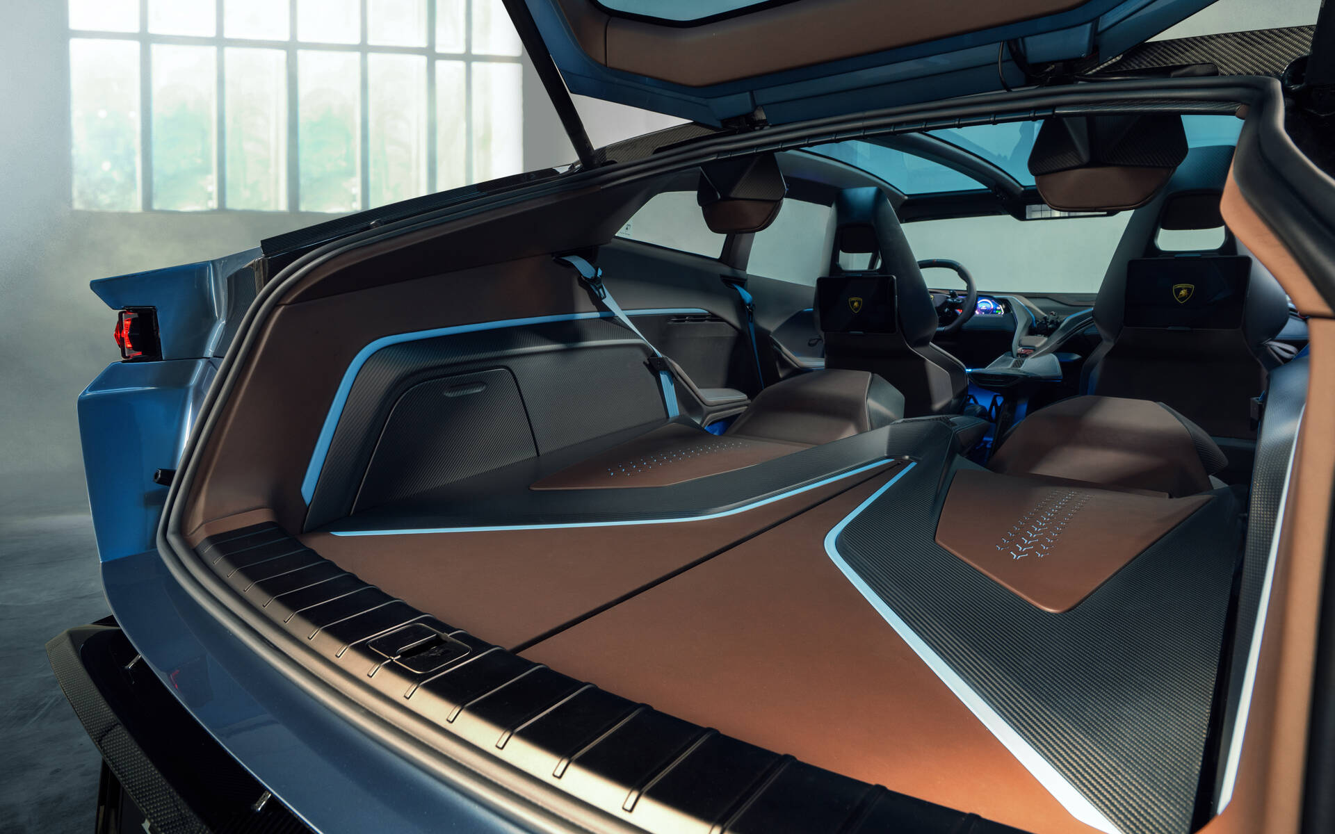 Lamborghini Lanzador Concept : une GT électrique de 1 340 chevaux pour 2028 585022-lamborghini-lanzador-concept-une-gt-electrique-de-1-340-chevaux-pour-2028