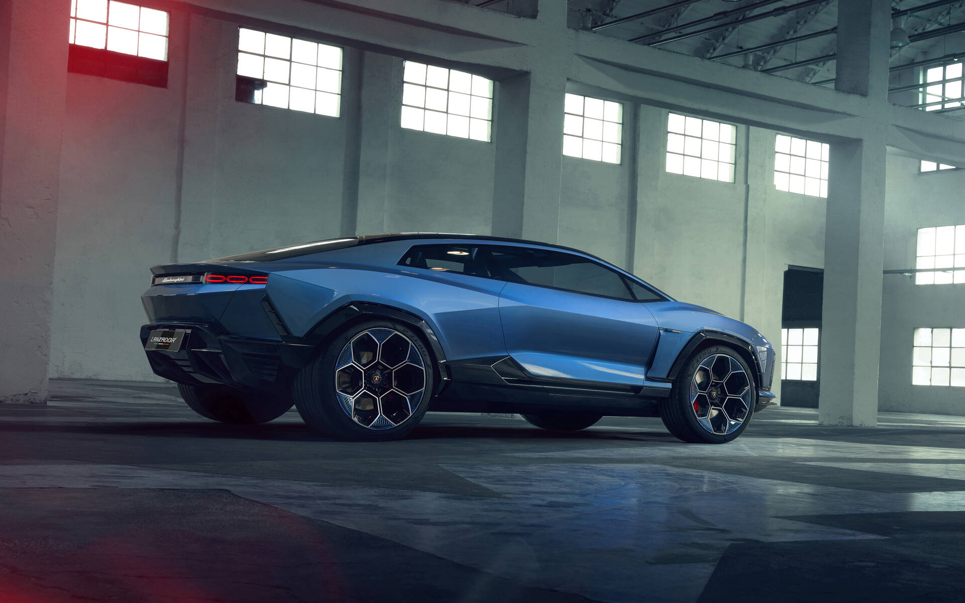 Lamborghini Lanzador Concept : une GT électrique de 1 340 chevaux pour 2028 585032-lamborghini-lanzador-concept-une-gt-electrique-de-1-340-chevaux-pour-2028