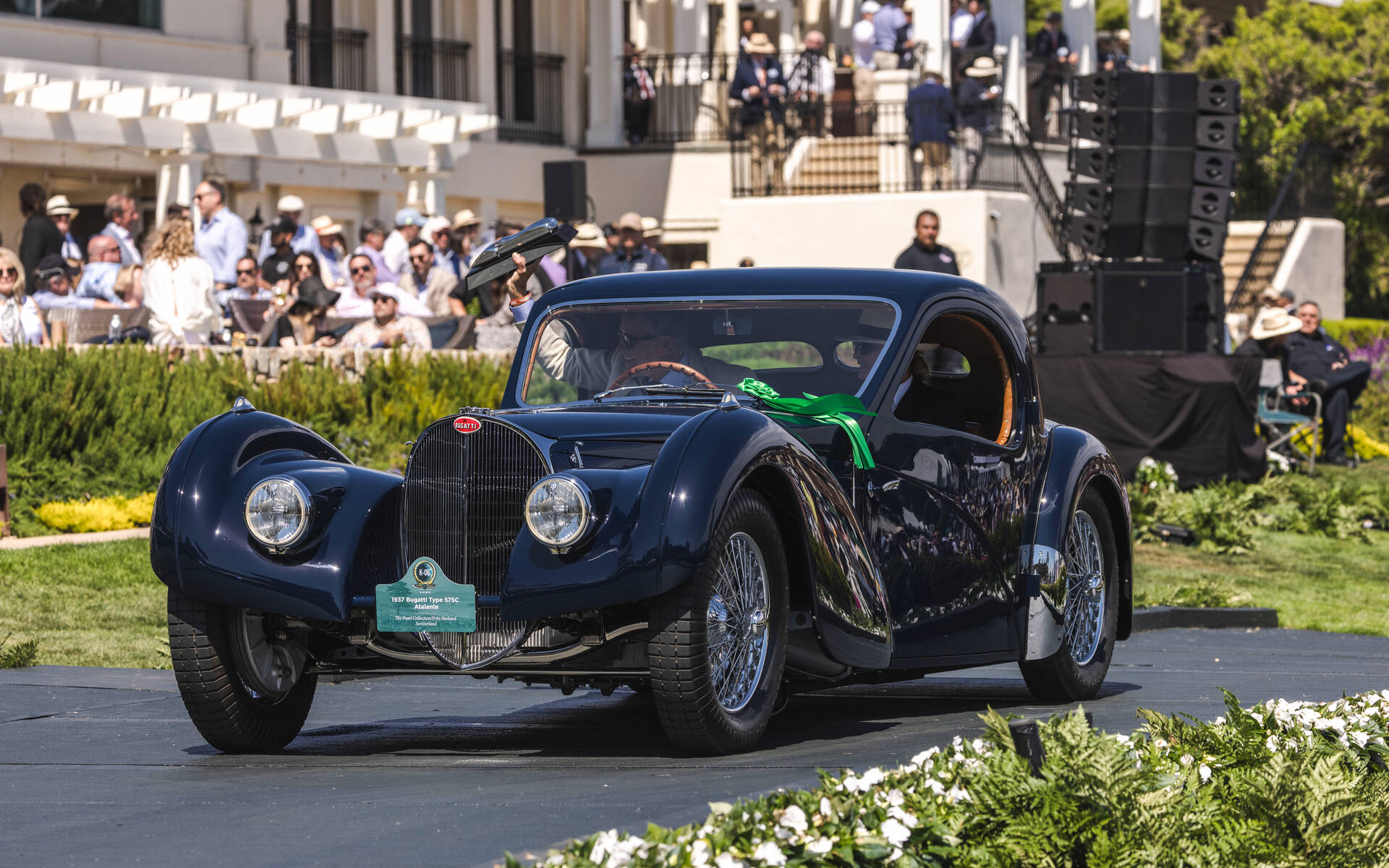 <p>1937 Bugatti Type 57SC Atalante</p>