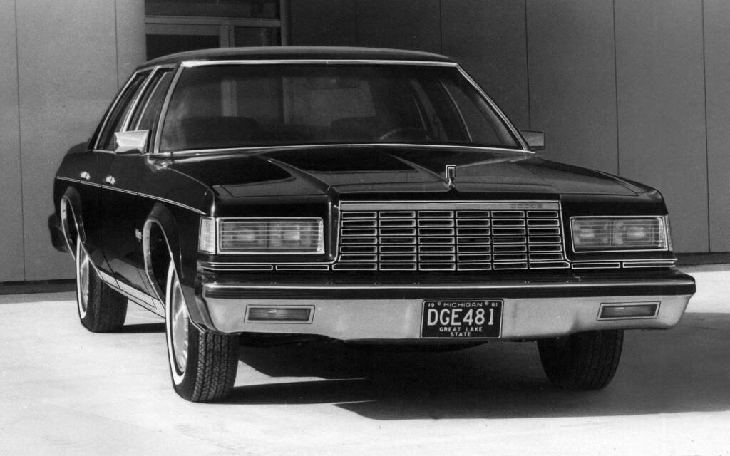 <p>Dodge St. Regis 1981</p>