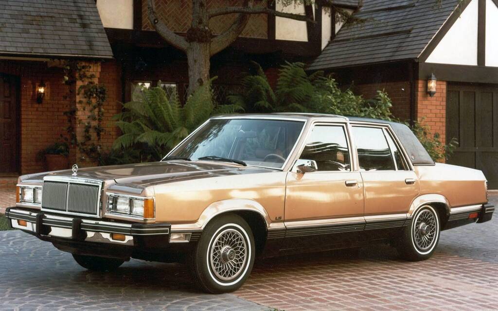 <p>Mercury Cougar LS 1981 (similaire à la Ford Granada)</p>