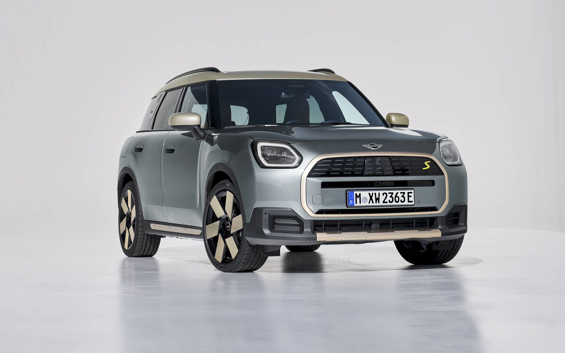 2025 MINI Countryman is Beautifully Redesigned and Now Electric