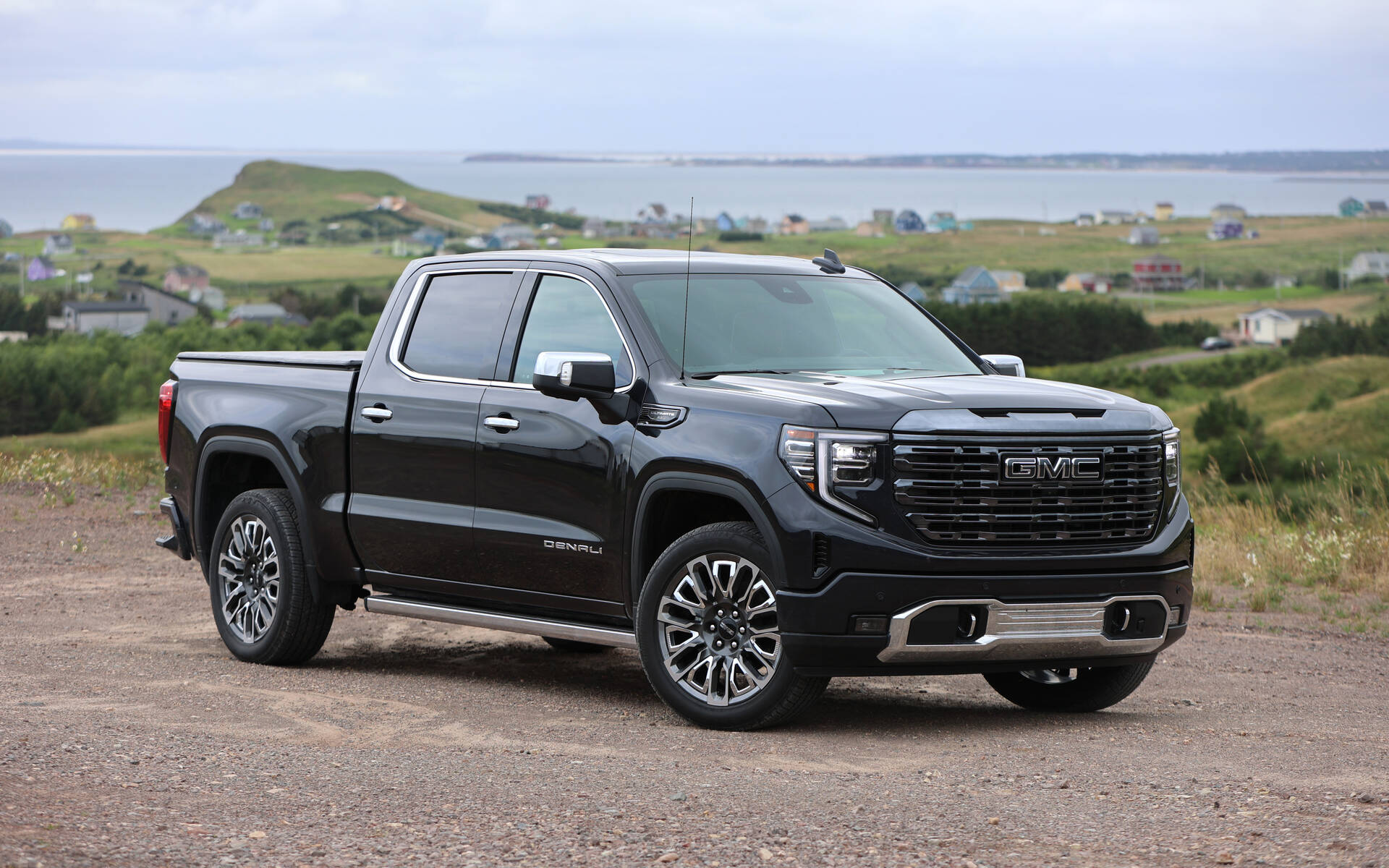 2023 GMC Sierra 1500 Denali Ultimate: Heir to the Escalade EXT - The Car  Guide