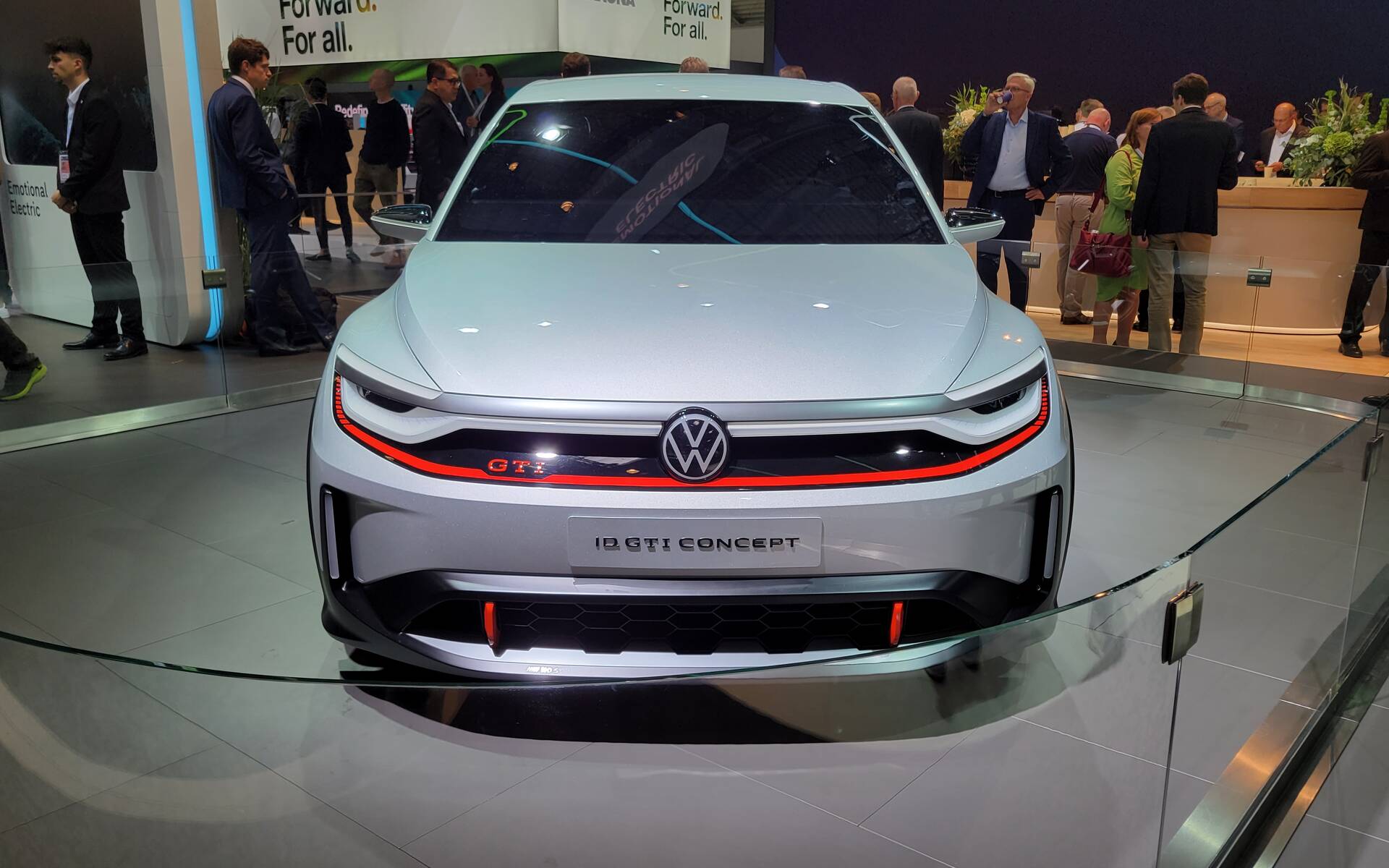 Volkswagen ID. GTI Concept : un aperçu de la future GTI électrique 586856-volkswagen-id-gti-concept-un-apercu-de-la-future-gti-electrique