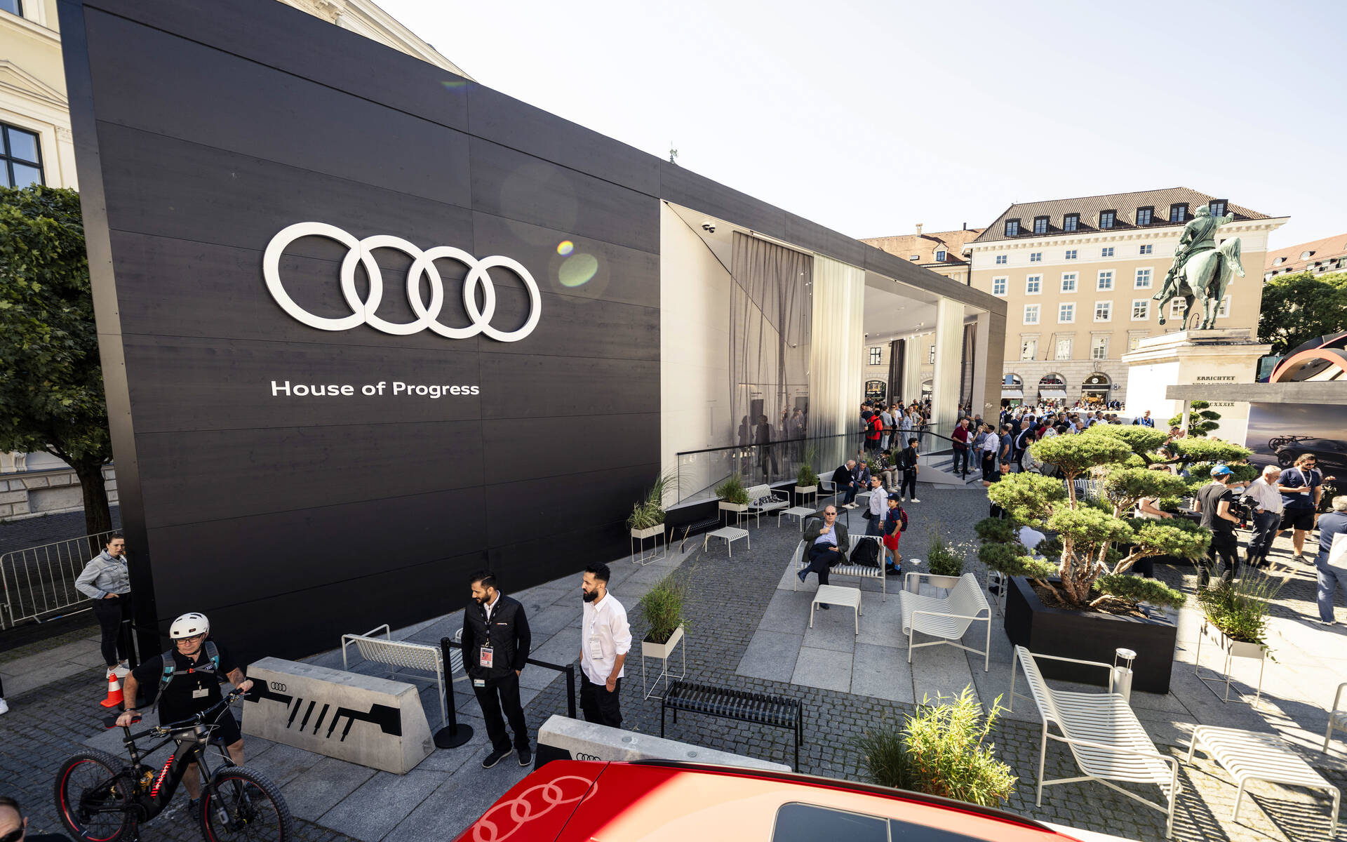 <p>Stand Audi au centre-ville de Munich au IAA Mobility 2023</p>