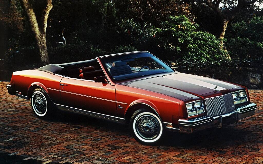 <p>Buick Riviera cabriolet 1983</p>